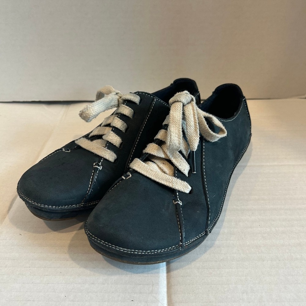 Clarks Artisan Womens Navy lace - up Shoes Size US 5.5‎ Pre-owned